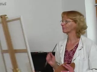 Stնցող պոռնիկը դժվարությամբ է կոկորդում