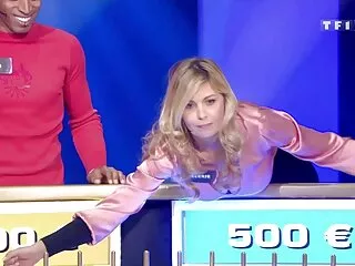 Նա խորը մարում է իր պարտքի գնդակները